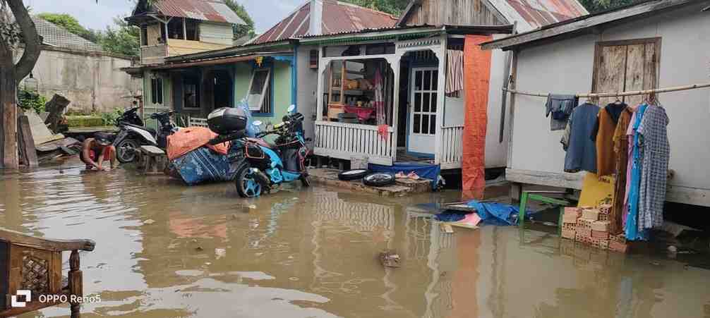 Suasana banjir di salah titik Kota Palembang. Foto: IST