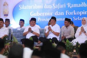 Gubernur Sumsel Herman deru dan Wagub Cik Ujang safari Ramadan ke Kabupaten OKI, Sabtu (8/3/2025). Foto: Humas Pemprov Sumsel.