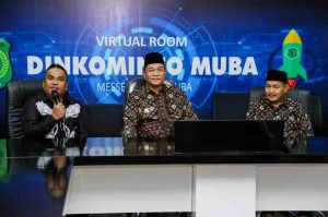 Bupati Muba, HM Toha saat mengunjungi knator Kominfo Muba, Jumat (14/3/2025). Foto: Kominfo Muba.