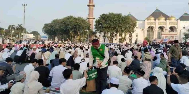 Suasana sholat Id di Masjid Agung Palembang tahun 2024 lalu. Foto: Dok Sumselheadline.