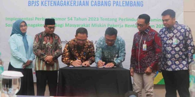 Pemkab Muba dan BPJS Ketenagakerjaan melaksanakan penandatanganan adendum perjanjian kerjasama dan rapat koordinasi pada 28 April 2025 di Hotel Harper Palembang, Selasa (29/4/2025). Foto: Kominfo Muba.