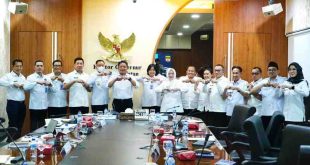 Gubernur Sumsel, Herman Deru bersama Bupati Mura dan tim usai paparan penggunaan Bangubsus, Rabu (8/4/2025). Foto: Humas Pemprov Sumsel.