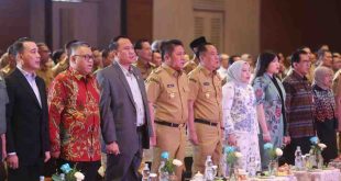 Gubernur Sumsel Herman Deru didampingi Wagub Cik Ujang membuka kegiatan Musyawarah Perencanaan Pembangunan (Musrenbang) Tahun 2025 dalam rangka Penyusunan RKPD Provinsi Sumsel Tahun 2026 di Ballroom Hotel Novotel Palembang, Senin (28/4/2025). Foto: Humas Pemprov Sumsel.