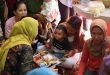 Ketua TP PKK Sumsel, Febrita Lustia mendampingi Menteri Kependudukan dan Pembangunan Keluarga/Kepala BKKBN, Dr Wihaji, S.Ag., M.Pd melakukan Pemberian Makanan Bergizi Gratis (MBG) untuk Ibu Hamil bertempat di Posyandu Mawar Komplek Walet Sultan Masyur Palembang, Selasa (15/4/2025). Foto: Humas Pemprov Sumsel.