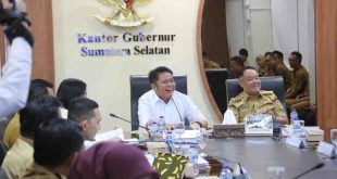 Gubernur Sumsel Hermen Deru dan Wagub Cik Ujang menerima kunjungan Walikota Prabumulih dan jajaran, dalam rangka paparan program, Senin (21/4/2025). Foto: Humas Pemprov Sumsel.