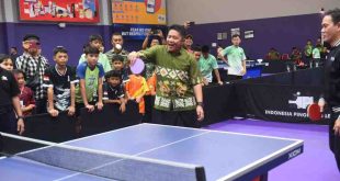 Gubernur Sumatera Selatan Herman Deru saat membuka Kejuaraan Tenis Meja “Indonesia Pingpong League Youth Zona 1 Sumatera 2025”, kejuaraan ini diselenggarakan di Pitstop XIOM Table Tennis Center Palembang, Sabtu (26/4/2025). Foto: Humas Pemprov Sumsel.