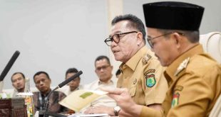 Bupati Muba, HM Toha didampingi Wabup Rohman memimpin rapat koordinasi tentang optimalisasi PAD di ruang Serasan Sekate, Sekayu, Senin (14/4/2025). Foto: Kominfo Muba.