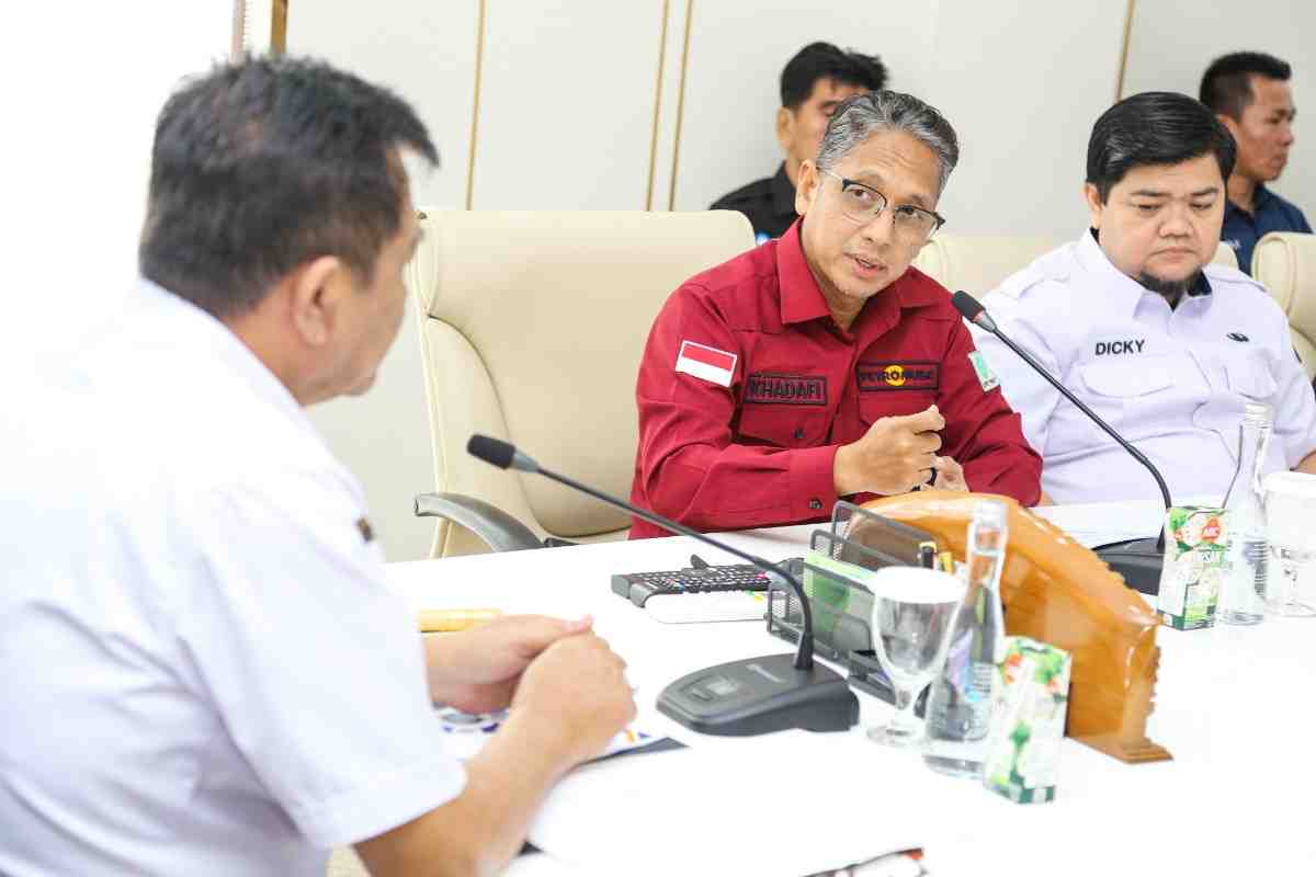 Bupati Muba, HM Toha menerima audiensi Direktur Utama Petro Muba, Khadafi dan jajaran, Rabu (8/4/2025). Foto: Kominfo Muba.
