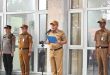 Sekretaris Daerah Kota Palembang, Aprizal Hasyim saat apel di Kecamamatan Ilir Timur 1, Senin (19/5/2025). Foto: Kominfo Palembang.