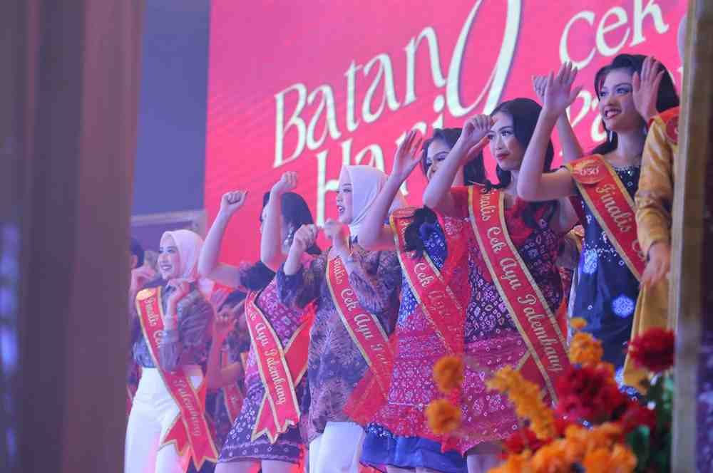 Para juara Cek Bagus dan Cek Ayu. Foto: Kominfo Palembang.
