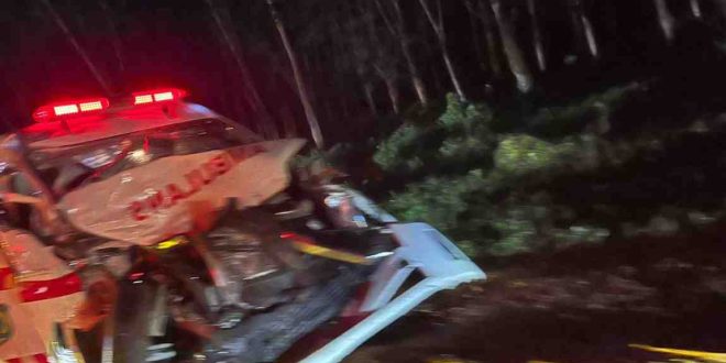 Ambulance milik RS Bayung Lencir mengalami kecelakaan, sejumlah penumpang terluka, Jumat (16/5/2025) malam.