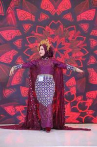 Salah satu peserta lomba Fashion Show yang digekar BI Sumbagsel, Minggu (25/5/2025). Foto: Kominfo Palembang.