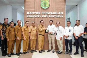 Bupati H. M. Toha dan Wakil Bupati Rohman, akan menjalin kerjasama dengan Kementerian Energi dan Sumber Daya Mineral (ESDM) serta Repsol Sakakemang B.V. Foto: Dok Kominfo MUba.