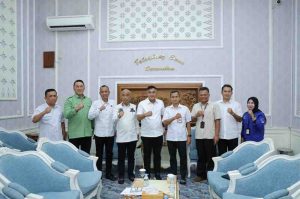 Sekretaris Daerah Kota Palembang, Aprizal Hasyim usai pertemuan dengan Kepala Sentra “Budi Perkasa” Kemensos RI. Foto: Kominfo Palembang.