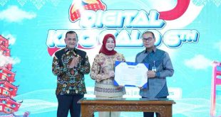 Sekretaris Daerah Provinsi Sumatera Selatan, Drs. H. Edward Candra, M.H., secara resmi membuka ajang Digital Kito Galo ke-6 tahun 2025 di Palembang Indah Mall (PIM), Jumat (23/5/2025). Foto: Humas Pemprov Sumsel.