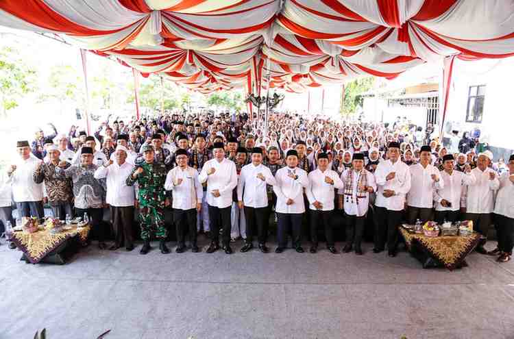 Bupati Muba, HM Toha melepas 193 jemaah haji Muba di Hotel Gambo Residence Sekayu, Sabtu (3/5/2025). Foto: Kominfo Muba.