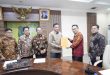 Bupati Muba, HM Toha rapat Exit Meeting bersama Badan Pemeriksa Keuangan (BPK) Perwakilan Provinsi Sumatera Selatan. Acara ini berlangsung di Ruang Rapat Serasan Sekate, Jum'at (9/5/2025). Foto: Kominfo Muba.