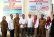 Wagub Sumsel, Cik Ujang saat mendampingi kunjungan kerja Kepala Badan Pangan Nasional, Arief Prasetyo Adi, ST, MT, Ph.D. (hc) dan Wakil Menteri Kelautan dan Perikanan RI Dr. Didit Herdiawan Ashaf, M.P.A., M.B.A., di Koperasi Kelurahan Merah Putih Sukodadi, Kecamatan Sukarami, Palembang, Selasa (27/5/2025). Foto: Humas Pemprov Sumsel.