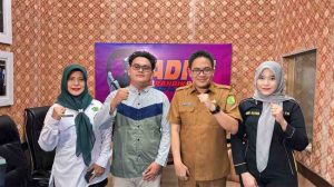 Muhammad Kurniadi Ramadhan,, siswa MAN 1 Musi saat podcast Gema Randik bersama Kepala MAN 1 Muba, Dra. Mardianah, M.Pd, Selasa (3/6/2025). Foto: Kominfo Muba.