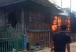 Api melahap dua rumah di Tanah Abang. Namun berhasil dicegah agar tidak meluas, Kamis (5/6/2025). Foto: Kominfo Muba.