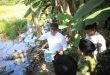 Gubernur Sumsel, Herman Deru meninjau lokasi rencana pembangunan kolam retensi di Baturaja, OKU, Sabtu (31/5/2025). Foto: Humas Pemprov Sumsel.