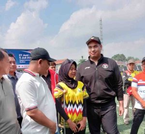 Kesya Qonita Dz, salah satu atlet asal Musi Banyuasin saat dialog dengan Menteri Pemuda dan Olahraga. Foto: IST