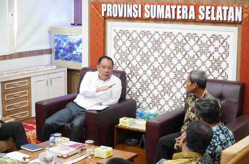 Wagub Sumsel, Cik Ujang menerima kunjungan Ketua DPD PERPADI Sumsel, Kamijo Sujoko, Rabu (4/6/2025). Foto: Humas Pemprov Sumsel.