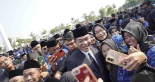 Bupati Muba, HM Toha bersama para PPPK dan PNS yang baru dilantik, Kamis (5/6/2025). Foto: Kominfo Muba.