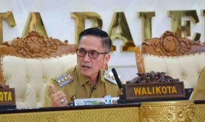 Walikota Palembang, Ratu Dewa memimpin rapat evaluasi kinerja OPD, Selasa (29/7/2025). Foto: Kominfo Palembang.