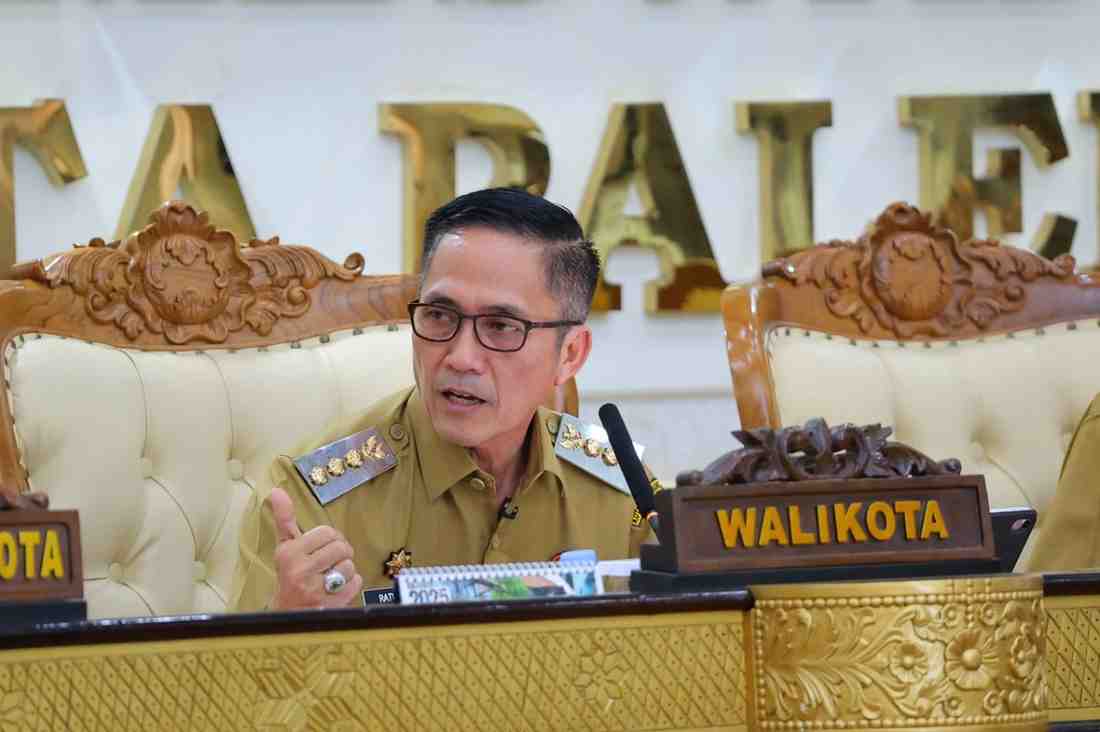 Walikota Palembang, Ratu Dewa memimpin rapat evaluasi kinerja OPD, Selasa (29/7/2025). Foto: Kominfo Palembang.