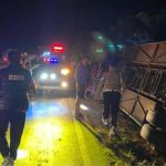 Bus yang mengangkut para calon jemaah umrah mengalami kecalakaan di Tungkal Jaya, Muba, Senin (28/7/2025) malam. Foto: IST