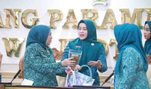 Ketua Tim Penggerak PKK (TP PKK) Kota Palembang, Dewi Sastrani Ratu Dewa hadir langsung pada Rapat Koordinasi (Rakor) Pemberdayaan dan Kesejahteraan Keluarga (PKK) Tingkat Kota Palembang Tahun 2025, Kamis (17/07). Foto: Kominfo Muba.