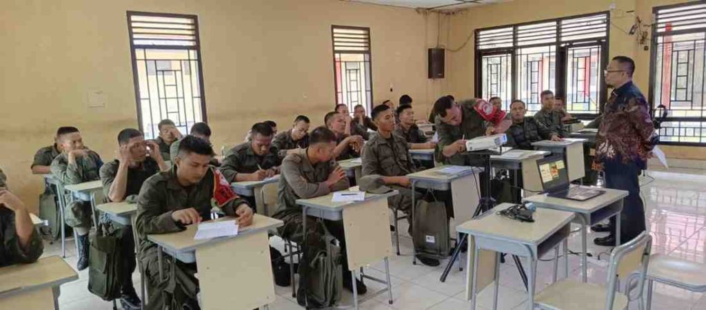 Dinas Ketahanan Pangan (DKP) Kabupaten Muba terlibat sebagai salah satu tenaga pengajar Program Sarjana Penggerak Pembangunan Indonesia (SPPI) yang menjadi bagian integral dari Program Nasional Makan Bergizi Gratis (MBG) . Foto: Kominfo Muba.