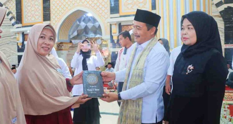 Wabup Muba, Rohman saat menghadiri tabklig akbar di Desa Epil, Lais, Minggu (20/7/2025). Foto: Kominfo Muba.