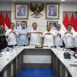 Wagub Sumsel, Cik Ujang mendampingi Deputi Bidang Koordinasi Politik Dalam Negeri Kemenko Polhukam RI, Mayjen TNI Dr. Hari Wiranto rakor tentang perbatasan Muba dan Muratara, Rabu (30/7/2025). Foto: Humas Pemprov Sumsel.