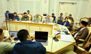 Wawako Palembang, Prima Salam menerima audiensi pengembang aplikasi Bawah Oleh, Jumat (18/7/2025). Foto: Kominfo Palembang.