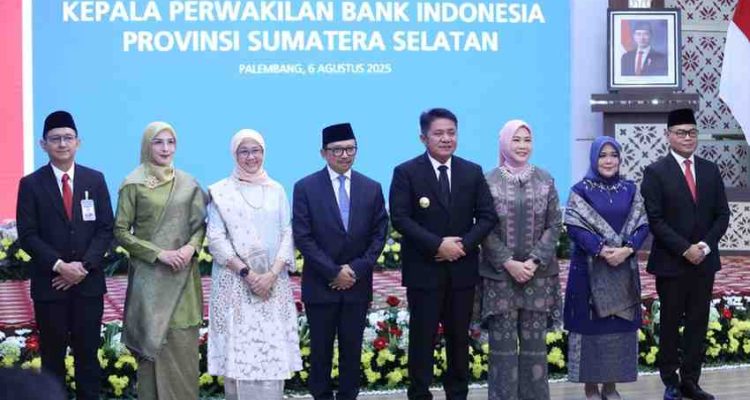 Gubernur Sumsel, Herman Deru saat hadiri serahterima Kepala Perwakilan Bank Indonesia (BI) Provinsi Sumatera Selatan. Foto: Humas Pemprov Sumsel.