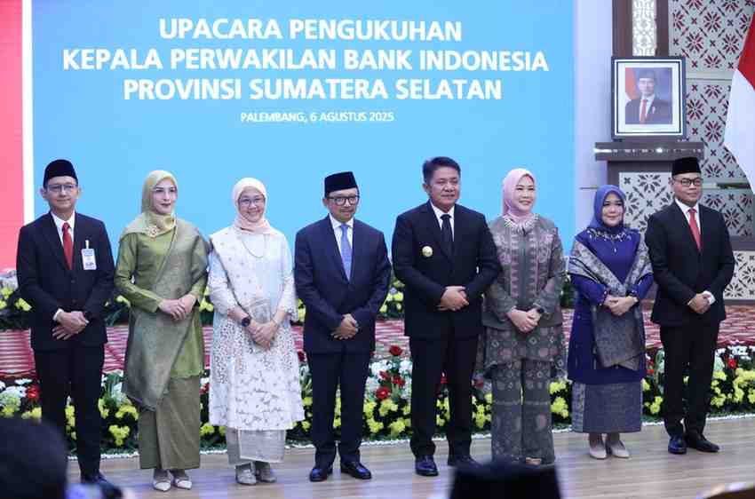 Gubernur Sumsel, Herman Deru saat hadiri serahterima Kepala Perwakilan Bank Indonesia (BI) Provinsi Sumatera Selatan. Foto: Humas Pemprov Sumsel.