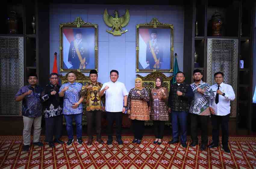 Gubernur Sumsel, Herman Deru bersama 10 perwakilan Sumsel pada agen perdamaian, Juamt (21/8/2025). Foto: Humas Pemprov Sumsel.