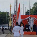 Suasana pengibaran merah putih di JSC Palembang, Minggu (17/8/2025). Foto: Sumselheadline/Pitria.