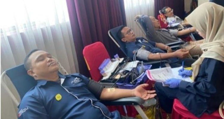Para peserta yang melakukan donor darah yang digelar Ayoal Sentosa Hotel, Palembang, Selasa (19/8/2025). Foto: IST