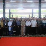 Ketua BKMT Muba Hj. Asna Aini Apriyadi bersama para pengurus BKMT Muba bersama peserta lomba dalam rangka HUT RI, Rabu (13/8/2025). Foto: Kominfo Muba.