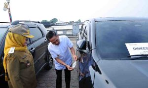 Wali Kota Palembang, Ratu Dewa saat melakukan inventarisasi kendaraan dinas operasional dan jabatan seluruh OPD di Benteng Kuto Besak (BKB), Senin (11/8/2025). Foto: Sumselheadline/Pitria.