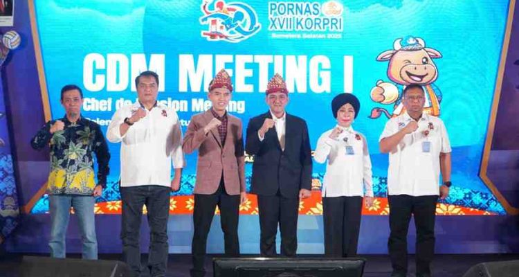 Sekda Sumsel, Edward Candra hadiri dan membuka meeting Pekan Olahraga Nasional (Pornas) Korps Pegawai Republik Indonesia (KORPRI) XVII, Chef de Mission (CdM) Meeting I yang digelar di Hotel Aryaduta Palembang, Kamis (7/8/2025). Foto: Humas Pemprov Sumsel.