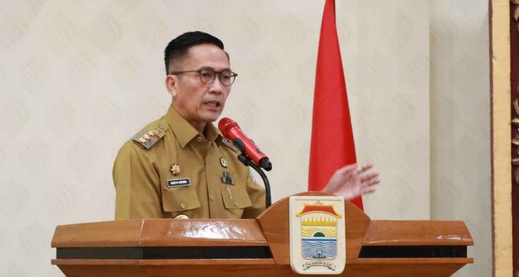 Walikota Palembang, Ratu Dewa saat hadir di paripurna DPRD membahasa APBD Perubahan 2025. Foto: Sumselheadline/Pitria.