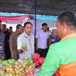 Walikota Palembang, H Ratu Dewa turun langsung meninjau pelaksanaan Pasar Murah yang digelar di Rusunawa Jalan Kasnariansyah, Selasa (16/9/2025). Foto: Kominfo Palembang.
