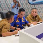 Walikota Palembang, Ratu Dewa didampingi Sekda Aprizal mengikuti rakor nasional bersama Mendagri secara virtual, Senin (29/9/2025). Foto: Kominfo Palembang.