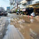 Salah satu titik jalan yang rusak di Palembang. Foto: Dok Sumselheadline.