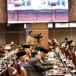 Para anggota DPRD Sumsel yang dengan khusuk mengikuti paripurna XXi 2025 DPRD Sumsel, Senin (29/9/2025). Foto: Humas DPRD Sumsel.