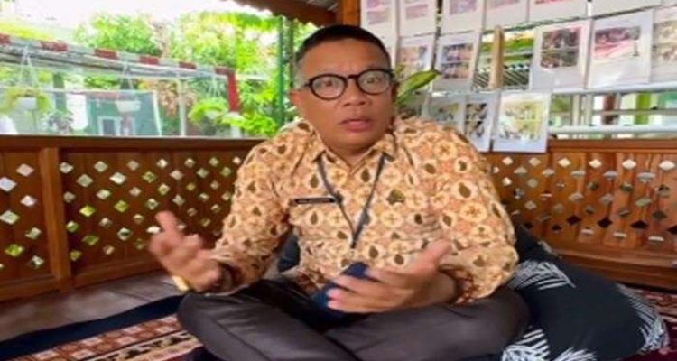 Kepala SMP N 1 Kota Prabumulih Roni Ardiansyah, S.Pd, M.Si. Foto: IG Info BNN-Kota Prabumulih.